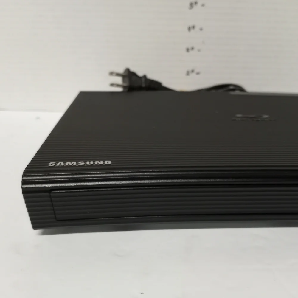 Samsung blu ray DVD CD player BD J5100